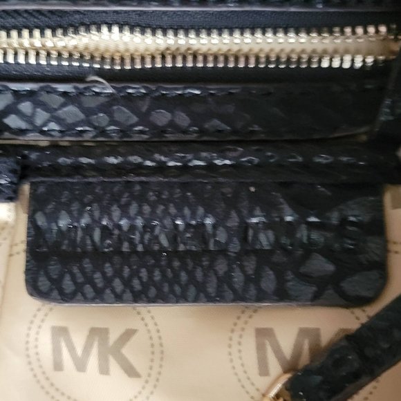 Michael Kors Hamilton Satchel Python Black and Gold Lock and Key - Picture 3 of 16